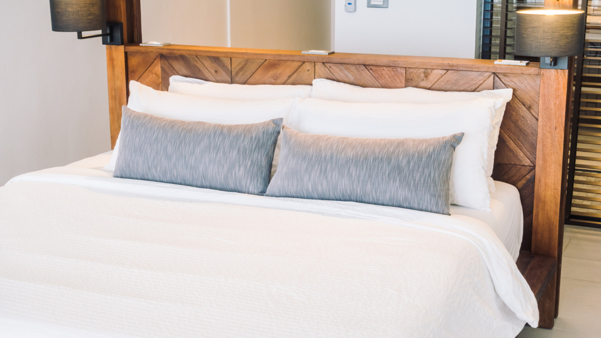 Comment associer votre tête de lit 160 avec votre literie et vos murs ?